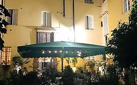 Al Cardinale Rooms & Studios